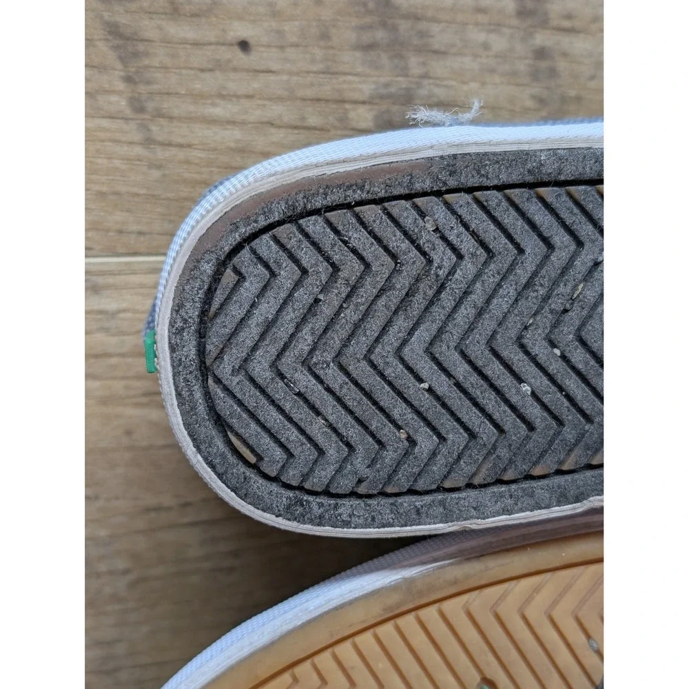 Sanuk Slip On Canvas Shoes‎ Women's Size 10 Gray Casual Skate Surf Style
